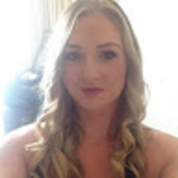 Meet your Posher, Jennifer - Picture 1 of 1